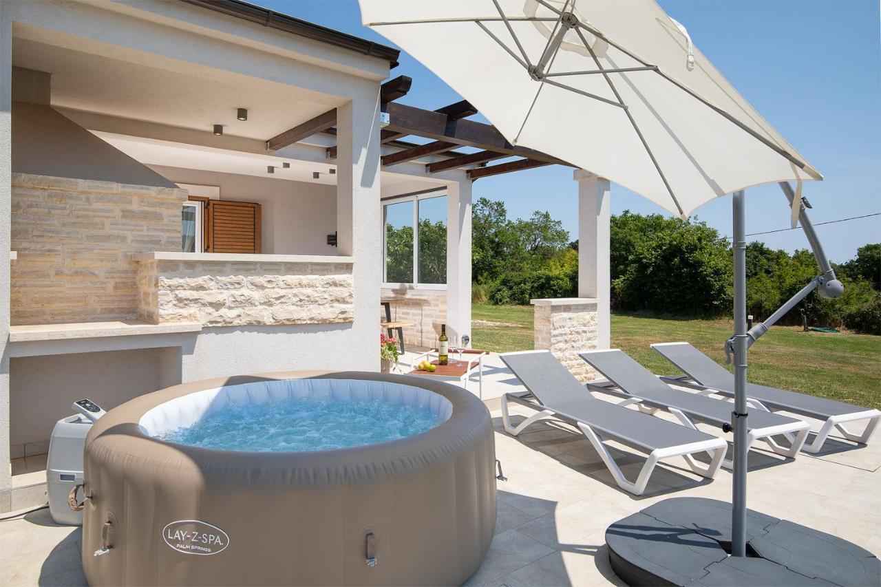 Villa Irena Medulin Exterior photo