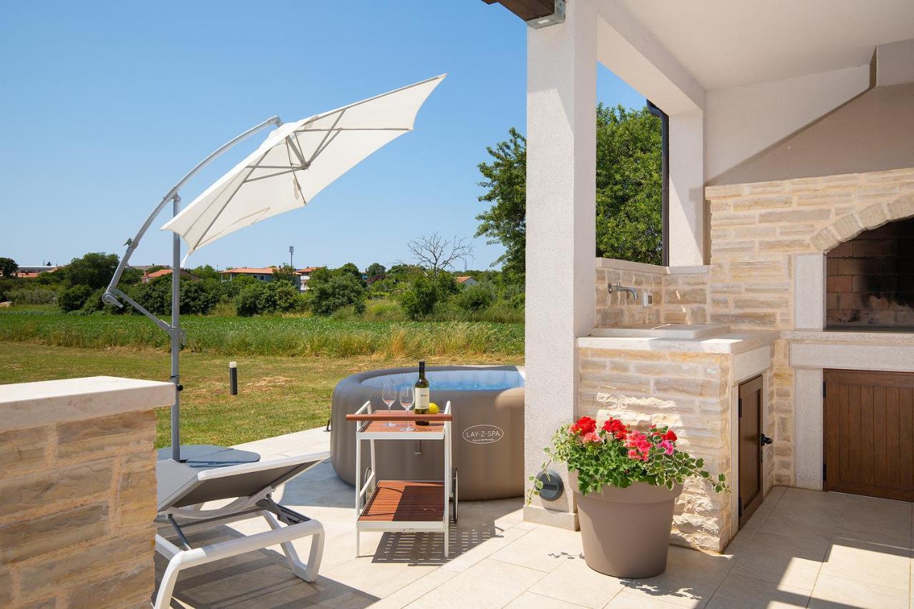 Villa Irena Medulin Exterior photo